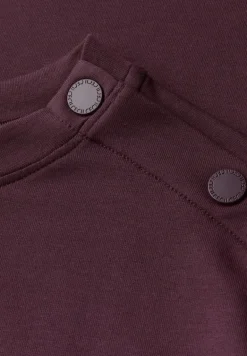 T-Shirt mit Knopfdetail mulberry red