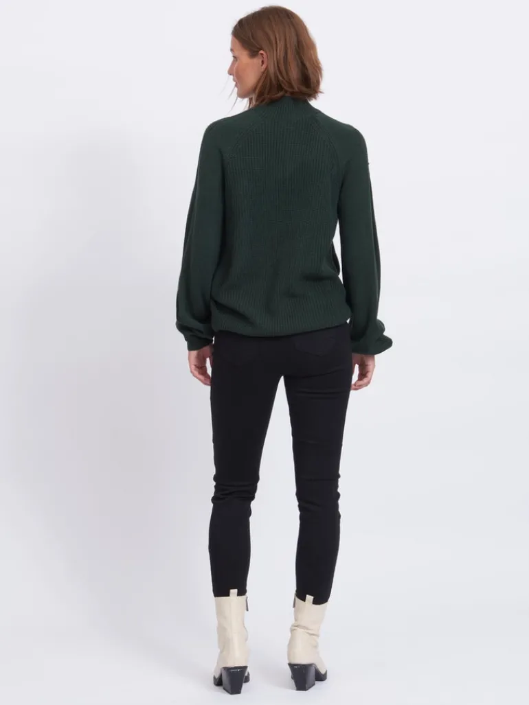 VIOA TURTLENECK L/S KNIT TOP darkest spruce