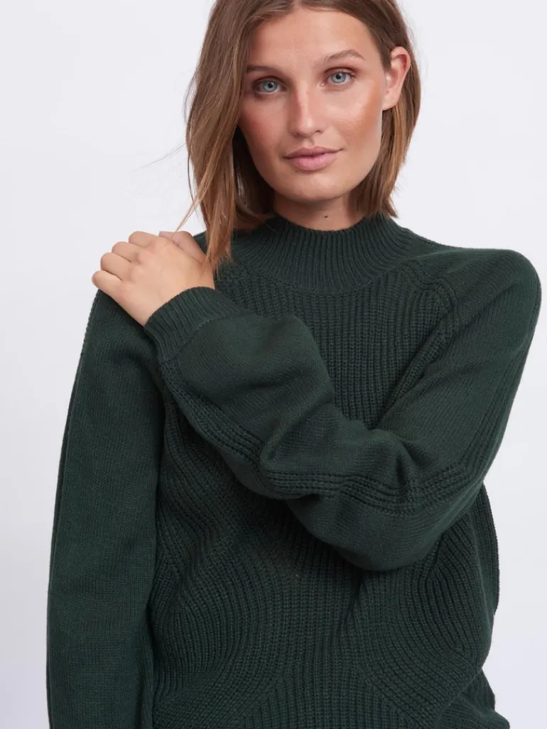 VIOA TURTLENECK L/S KNIT TOP darkest spruce