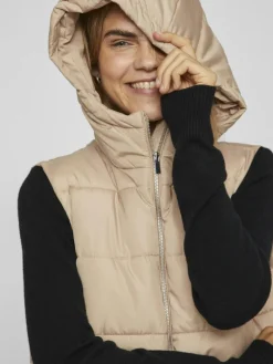 VITATE S/L PUFFER VEST - NOOS sesame