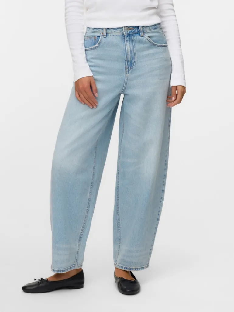 VMBILLIE HR BARREL ANK JEANS LI3146 NOOS light blue denim
